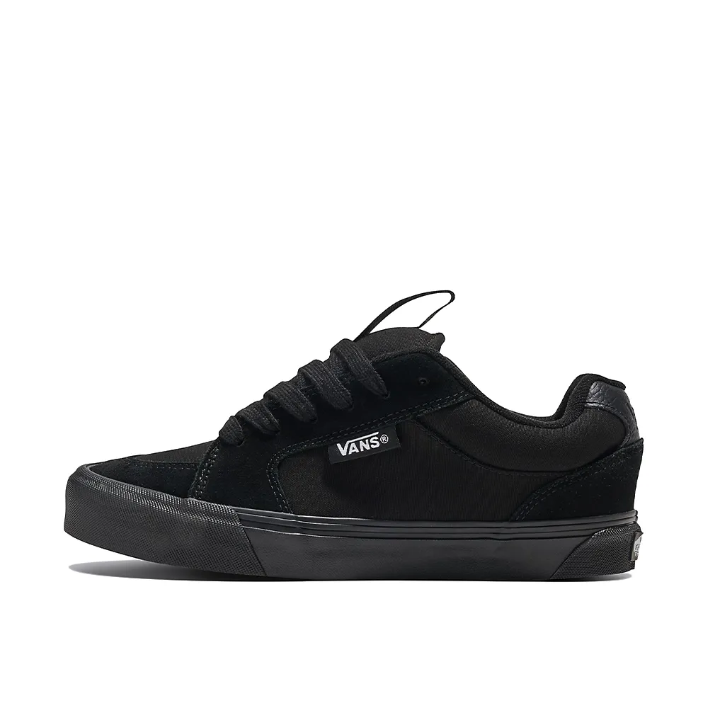 Chukka Push 'Black/Black'