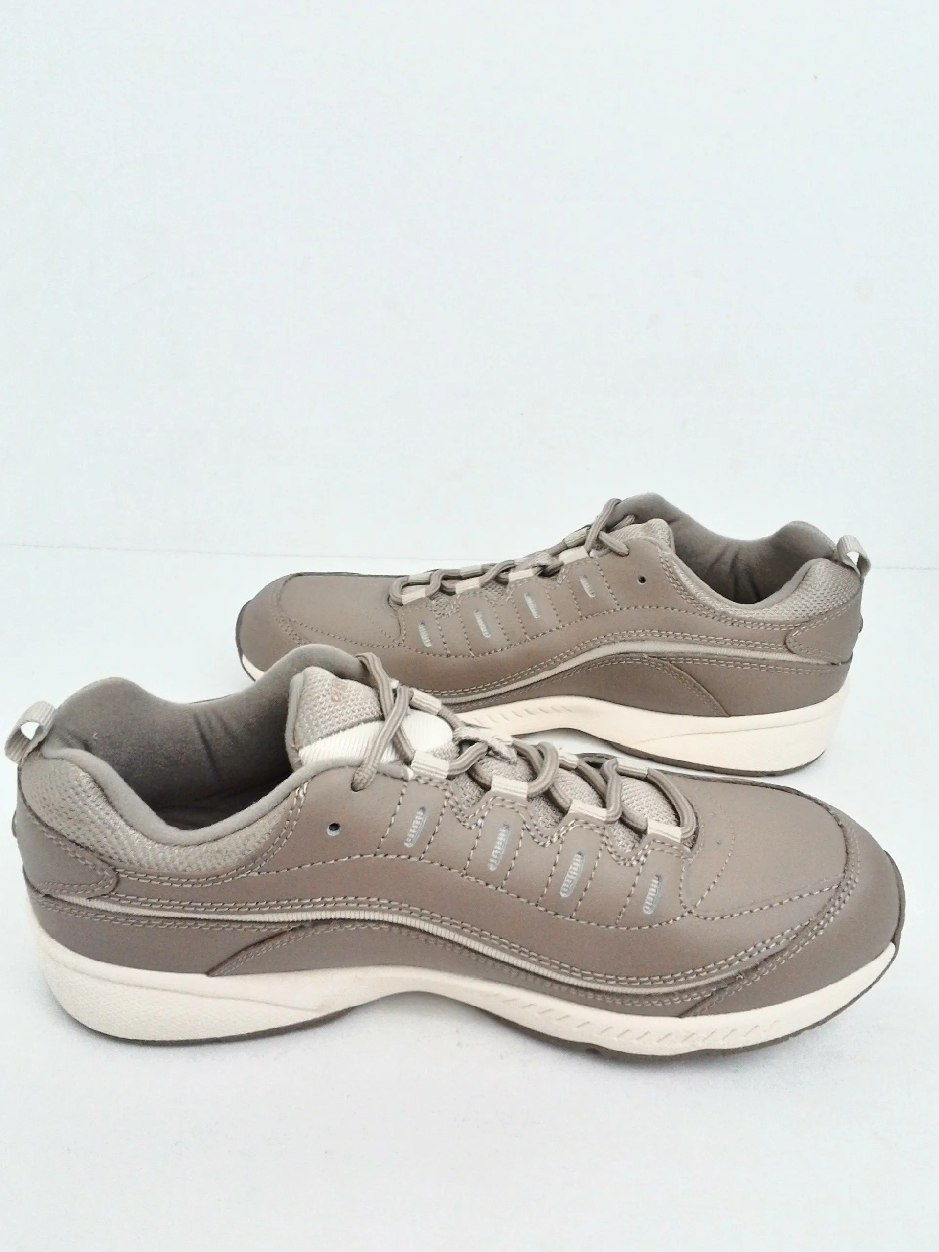 Easy Spirit Women's Beige/Nude Sneakers Size 7.5 M