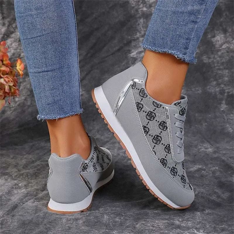 Fashion Lightweight Breathable Sneaker