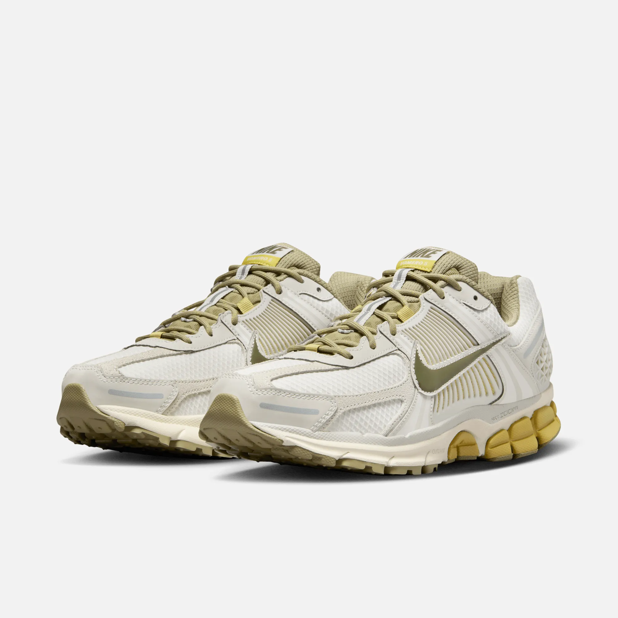 Nike Zoom Vomero 5 Light Bone Medium Olive