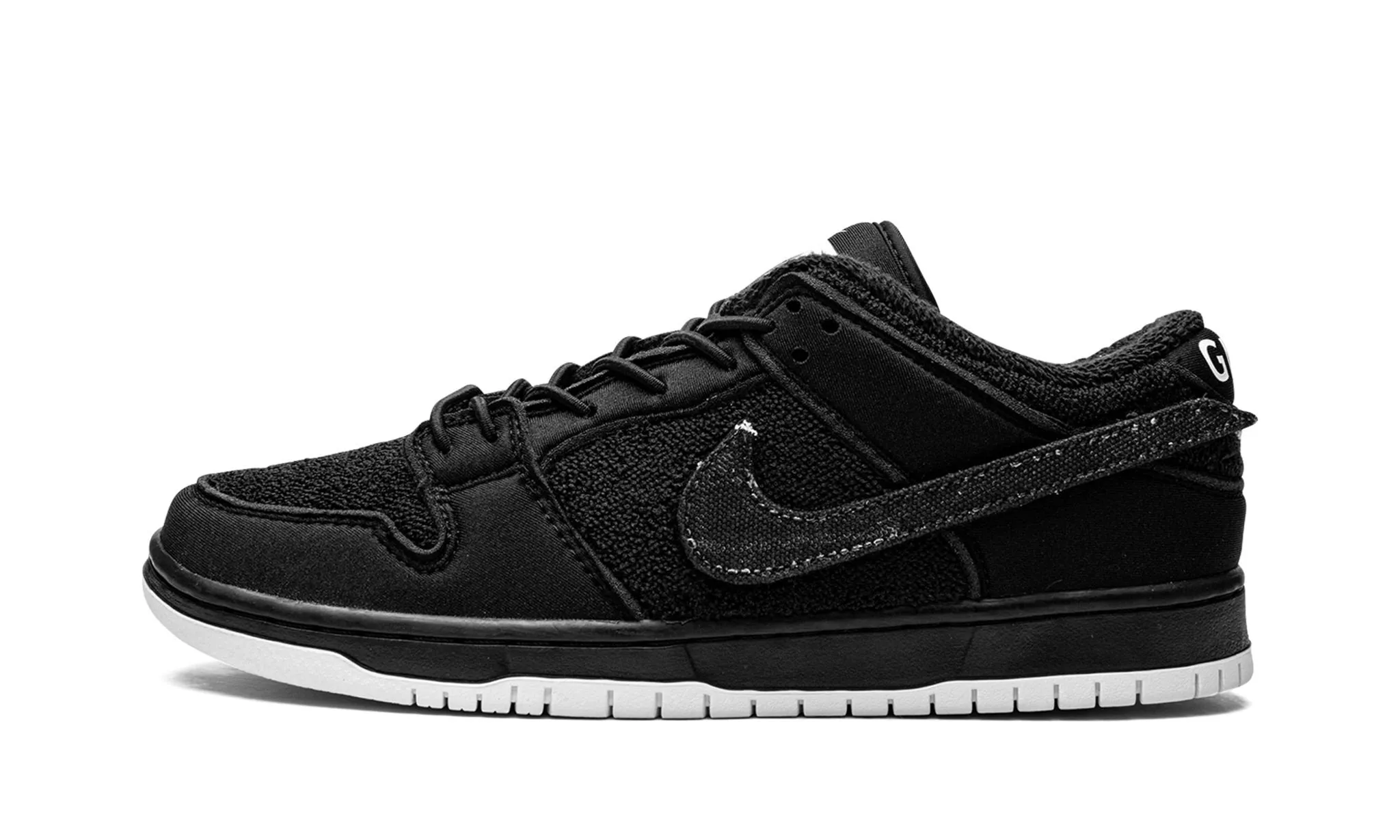 Sb Dunk Low Gnarhunters Sale